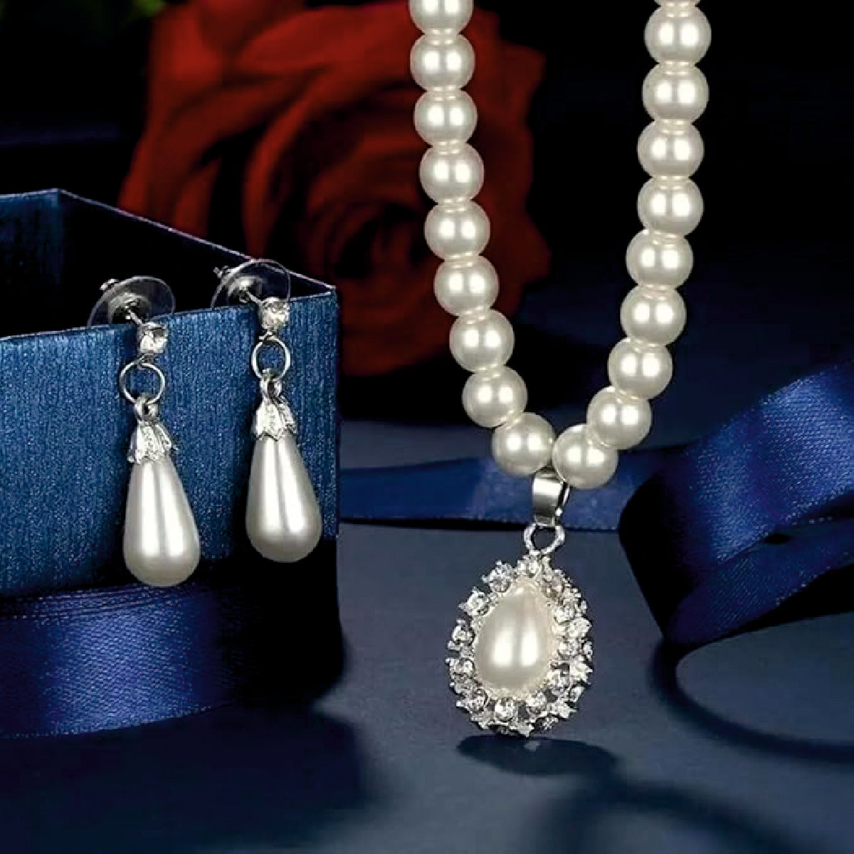 Heavenly Adorn Necklace Latest Stylish Design Fancy Pearl Necklace Jewellery Set for Women