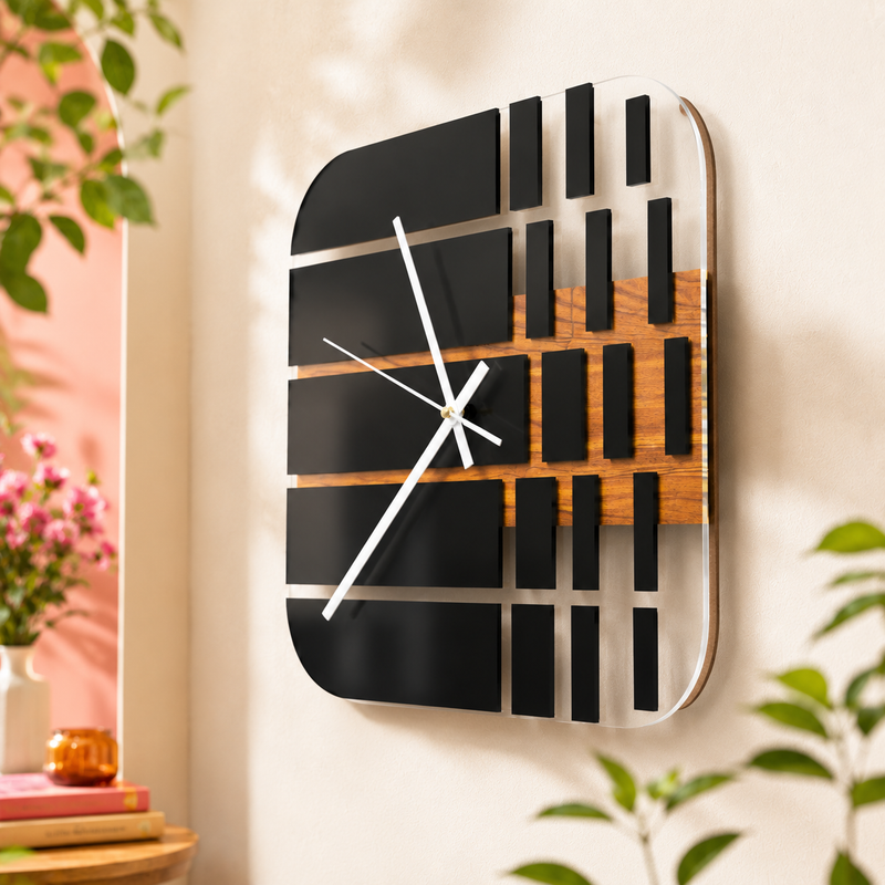 Deluxe - Wall Clock