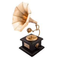 Antique Gramophone - Table decor
