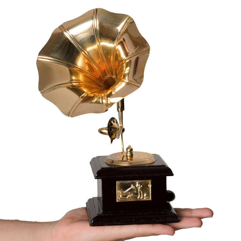Antique Gramophone - Table decor
